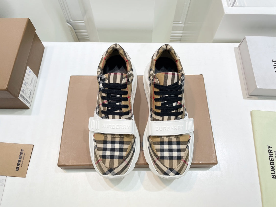 Baskets BURBERRY