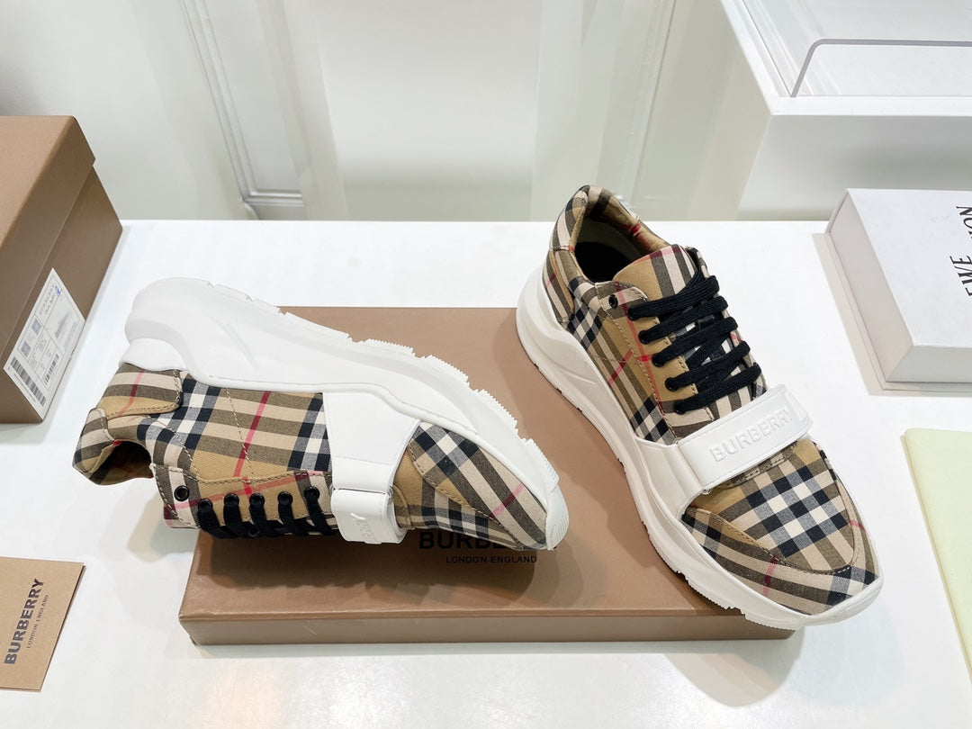 Baskets BURBERRY