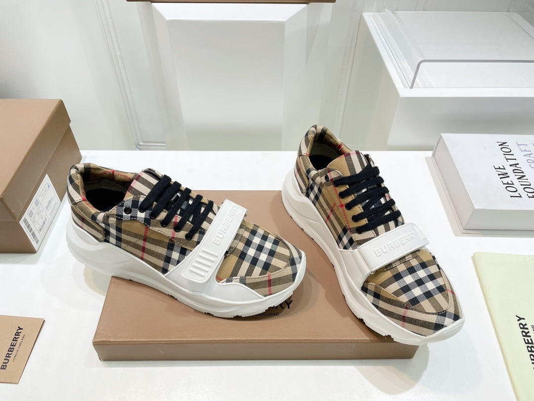 Baskets BURBERRY