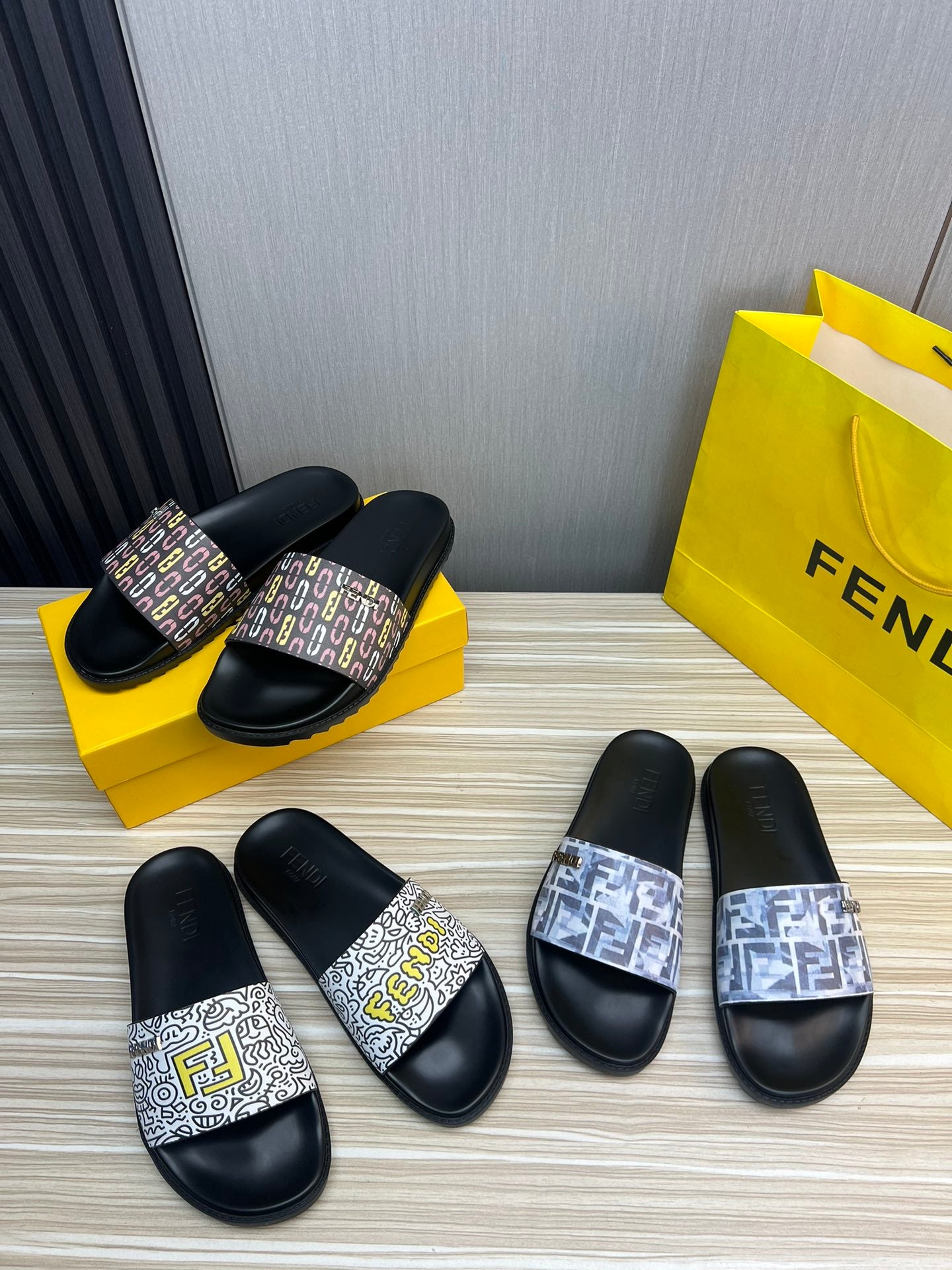 Claquettes FENDI