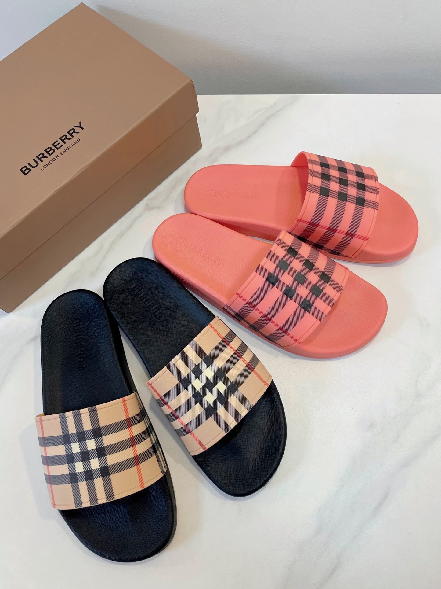 Claquettes BURBERRY